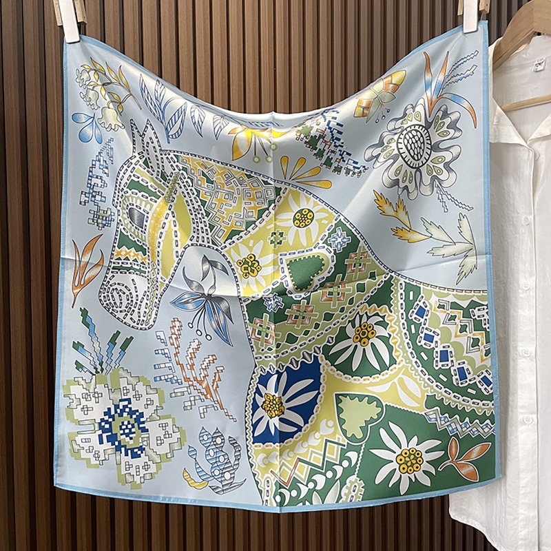 Ethnic Fashion Accessories - グリーンボヘミアンホーススクエアスカーフ70cmエスニックフローラルサテンバンダナ女性用ネックハンドバッグラップエレガントシルク風デイリーファッションアクセサリー