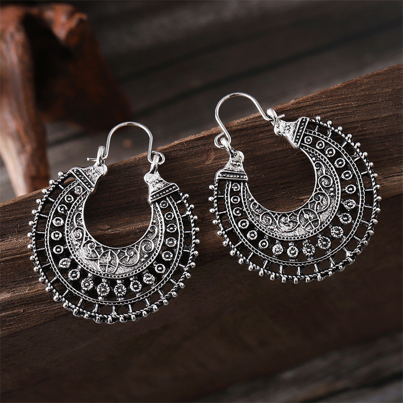 DIY アクセサリー新しいボヘミアン中空彫刻イヤリングファッ - Ethnic Fashion Accessories のレビューと価格